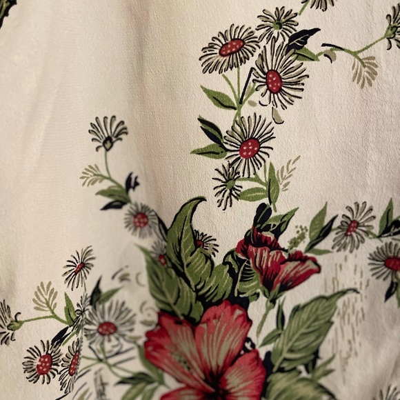 Floral flowy collared vintage dress shirt by Loco Lindo. - Picture 5 of 6